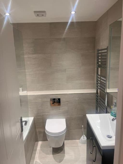No 31 Floatheaven Apartment Thamesmead  Bagian luar foto